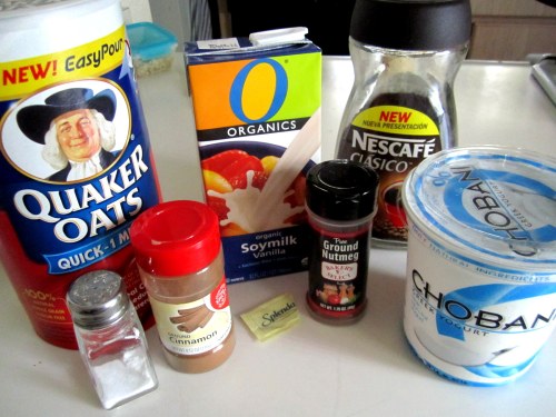 Time to make overnight oats! 